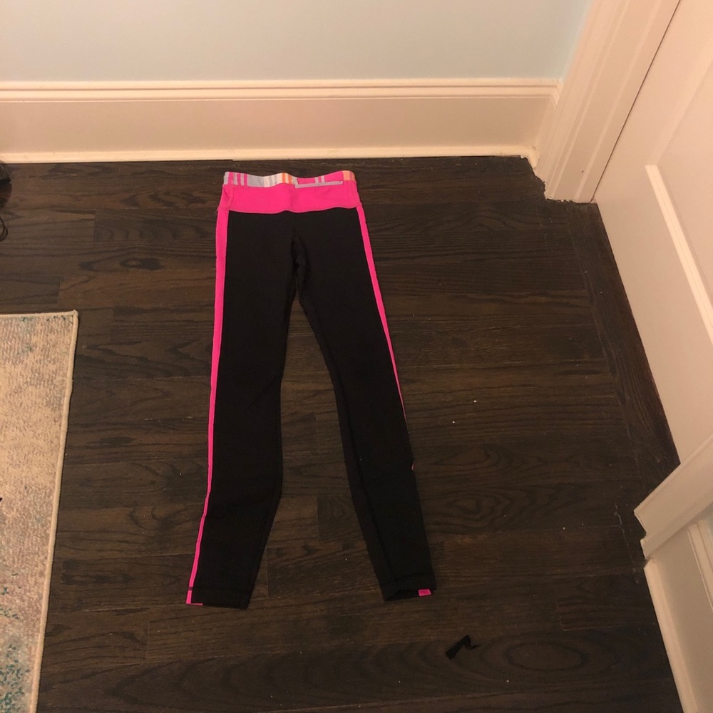Black Lululemon leggings